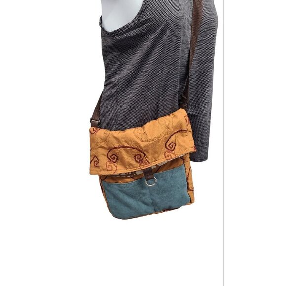 Kindred Spirit Style Crossbody Fold Over Messenger Bag Bohemian - Picture 2 of 6